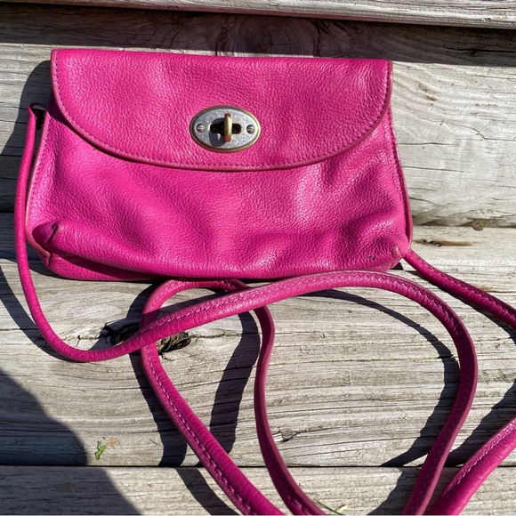 Fossil Handbags - Grab and go purse